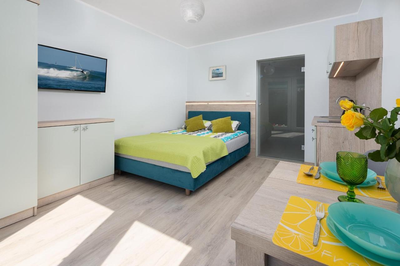 Róża Bałtyku - Apartamenty i Pokoje Dębki Exterior foto