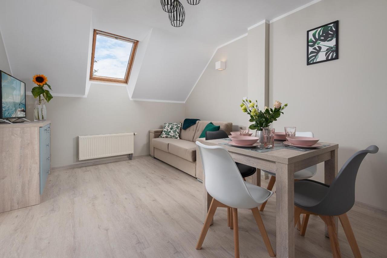 Róża Bałtyku - Apartamenty i Pokoje Dębki Exterior foto