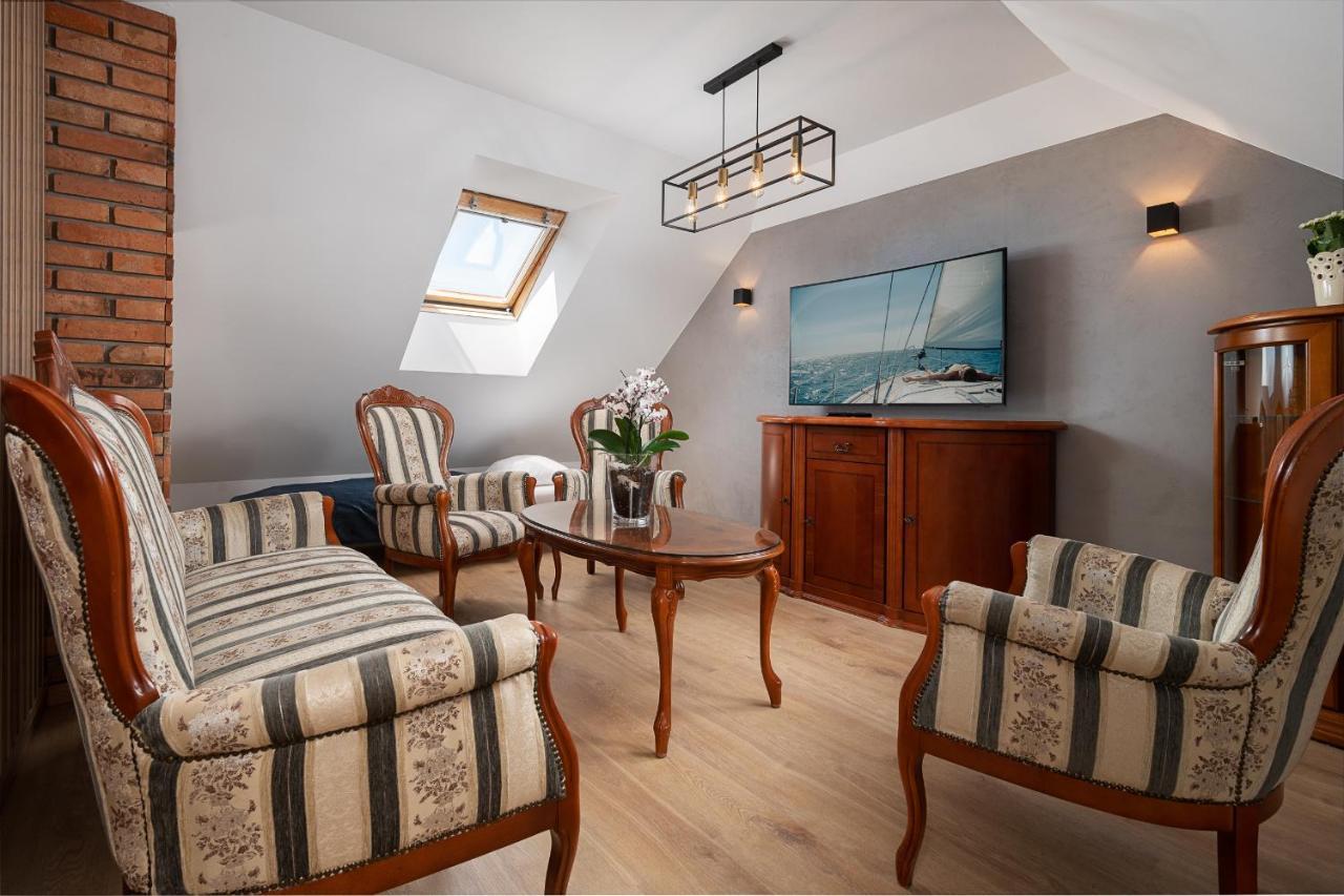 Róża Bałtyku - Apartamenty i Pokoje Dębki Exterior foto